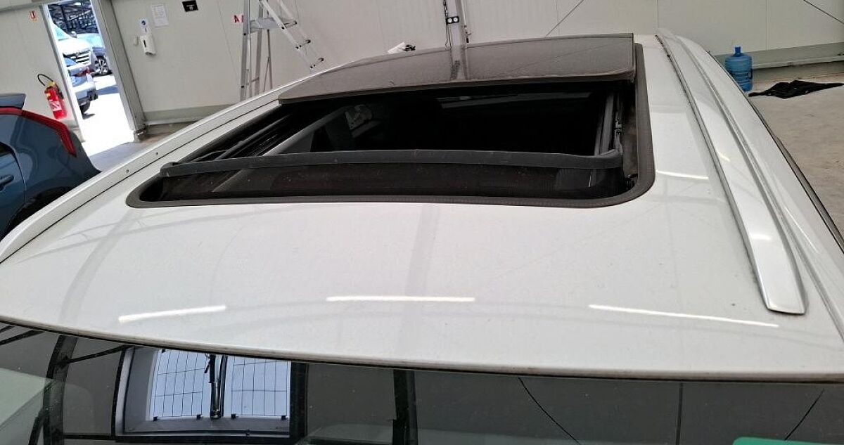 COMING SOON PEUGEOT 3008 ALLURE 1.6 PHEV HYBRID AUTO SPANISH LHD IN SPAIN 81000 MILES 2020